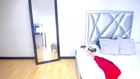 Snapshot of exotic_karmella chatting on October 11, 10:30 pm exotic_karmella online show from October 11, 10:30 pm