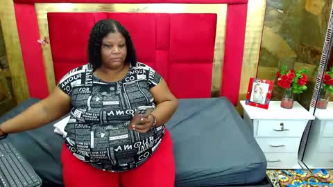 Snapshot of exoticbigmandx chatting on December 25, 4:32 pm Mandy online show from December 25, 4:32 pm