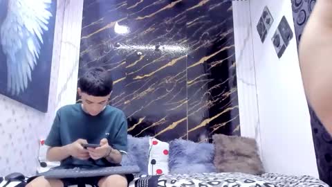 exotichot_couple online show from May 10, 10:48 pm