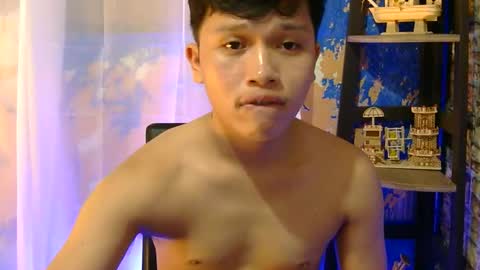 Snapshot of exotichugecock chatting on March 3, 11:27 am Jan online show from March 3, 11:27 am