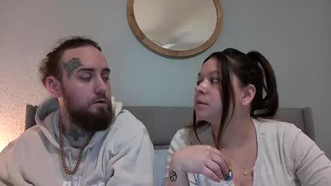 Snapshot of exoticnaughtycouple chatting on April 16, 5:19 am James Sasha online show from April 16, 5:19 am