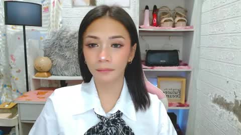 exotictssavie online show from May 26, 11:39 am
