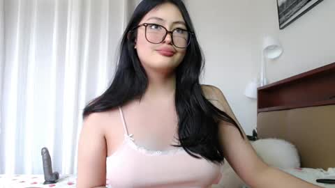 Candy  online show from March 22, 5:11 am
