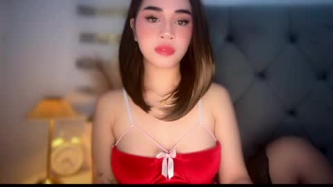chloee online show from May 17, 3:52 pm