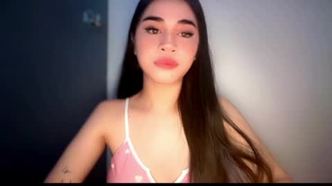 chloee online show from May 18, 8:20 am