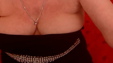 Snapshot of experiencedalana chatting on December 26, 3:16 am Alana online show from December 26, 3:16 am