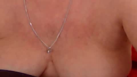 Snapshot of experiencedalana chatting on January 5, 1:45 am Alana online show from January 5, 1:45 am