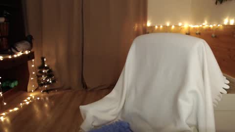 Snapshot of exponentex5 chatting on December 27, 8:39 pm Crystal online show from December 27, 8:39 pm