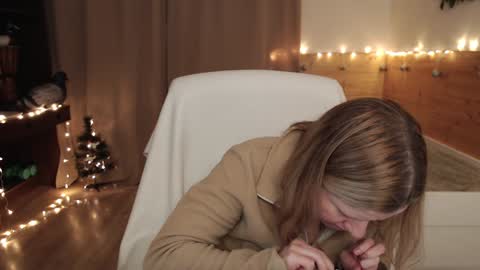 Snapshot of exponentex5 chatting on December 27, 11:42 pm Crystal online show from December 27, 11:42 pm