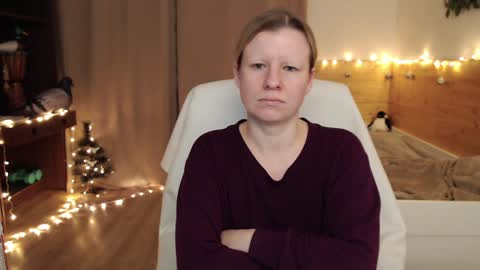 Snapshot of exponentex5 chatting on December 31, 3:45 am Crystal online show from December 31, 3:45 am