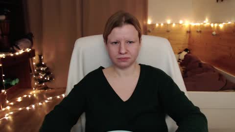 Snapshot of exponentex5 chatting on January 3, 8:32 pm Crystal online show from January 3, 8:32 pm