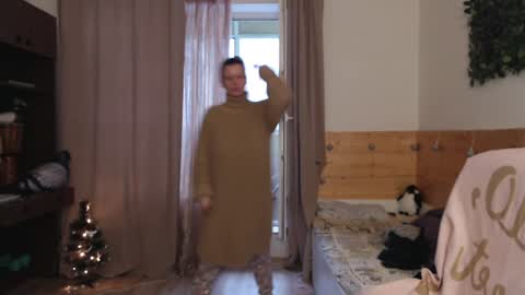 Snapshot of exponentex5 chatting on January 11, 7:49 am Crystal online show from January 11, 7:49 am