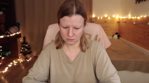 Snapshot of exponentex5 chatting on February 3, 10:32 pm Crystal online show from February 3, 10:32 pm