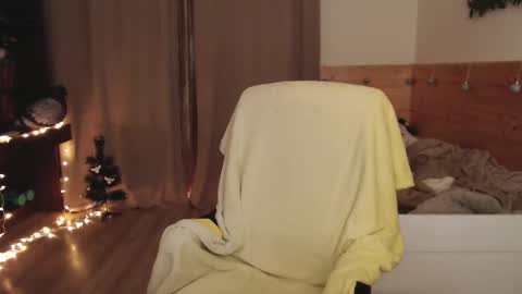 Snapshot of exponentex5 chatting on February 24, 4:04 pm Crystal online show from February 24, 4:04 pm