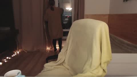 Snapshot of exponentex5 chatting on February 27, 6:09 pm Crystal online show from February 27, 6:09 pm