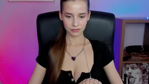 Maya online show from October 29, 7:32 am