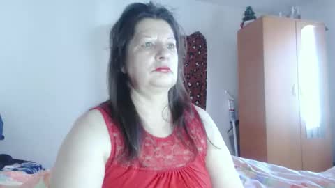 ExtasyMature online show from May 18, 5:35 am