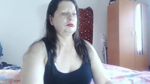 ExtasyMature online show from May 19, 5:25 am