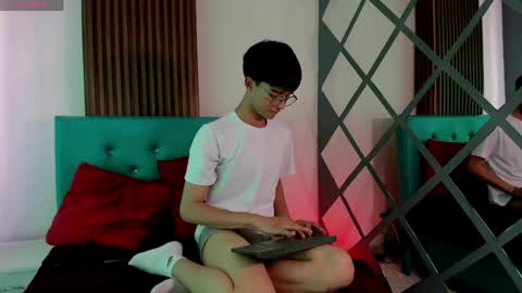 Snapshot of eyden_connor chatting on March 31, 8:09 pm Eyden online show from March 31, 8:09 pm