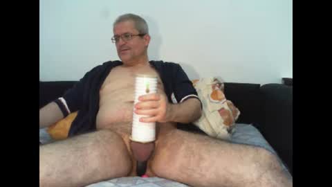 Snapshot of eyes12 chatting on January 26, 10:23 am GEORGE online show from January 26, 10:23 am