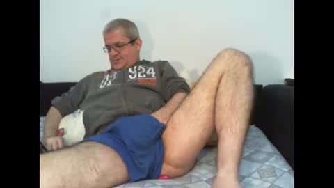 Snapshot of eyes12 chatting on January 31, 3:20 am GEORGE online show from January 31, 3:20 am