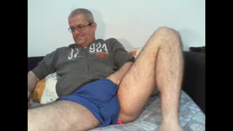 Snapshot of eyes12 chatting on February 8, 1:01 pm GEORGE online show from February 8, 1:01 pm