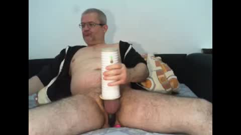 Snapshot of eyes12 chatting on February 12, 12:44 pm GEORGE online show from February 12, 12:44 pm