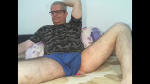 Snapshot of eyes12 chatting on September 15, 1:49 am GEORGE online show from September 15, 1:49 am