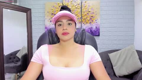      online show from December 22, 7:33 pm