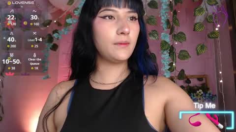 eyes_moonn online show from April 1, 11:11 am