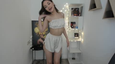 Ask me   online show from February 7, 3:23 am