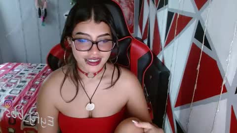 Snapshot of eyfy_bbs chatting on January 15, 9:09 pm Nadia online show from January 15, 9:09 pm