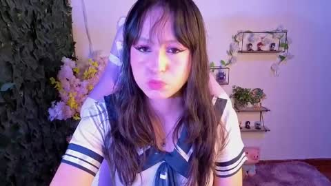 eymmy_24 online show from May 4, 1:34 am