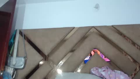 eyshaexotii online show from May 8, 1:22 am