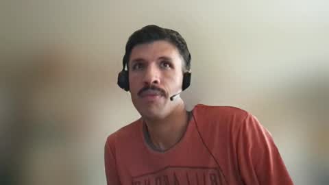 Snapshot of ezlajfer chatting on June 12, 7:02 pm venusah online show from June 12, 7:02 pm