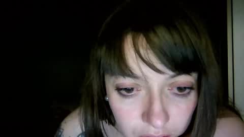 Snapshot of ezlngirl chatting on February 23, 4:28 am Aimee online show from February 23, 4:28 am