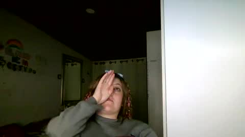 Snapshot of ezlngirl chatting on September 30, 3:55 am Aimee online show from September 30, 3:55 am