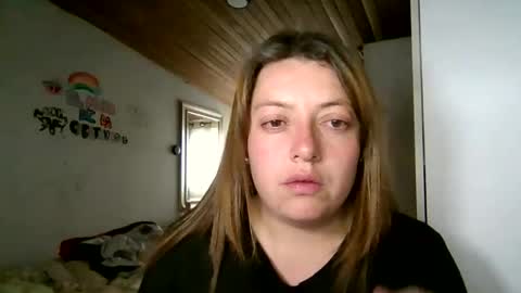 Snapshot of ezlngirl chatting on October 20, 6:52 pm Aimee online show from October 20, 6:52 pm