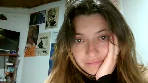 Aimee online show from May 19, 10:49 pm