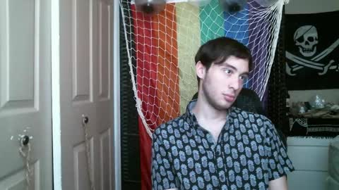 Snapshot of ezra_naamah chatting on April 3, 3:32 pm Ezra Naamah online show from April 3, 3:32 pm