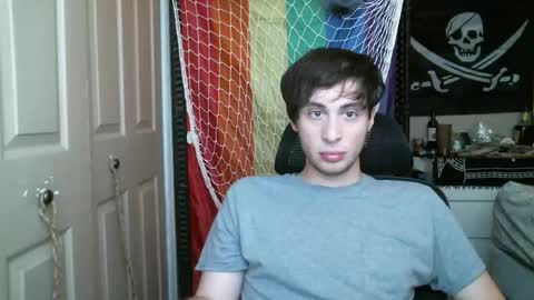 Snapshot of ezra_naamah chatting on April 16, 5:47 pm Ezra Naamah online show from April 16, 5:47 pm