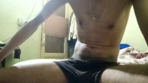 Snapshot of ezz_3zoo1 chatting on August 5, 11:17 pm weza online show from August 5, 11:17 pm