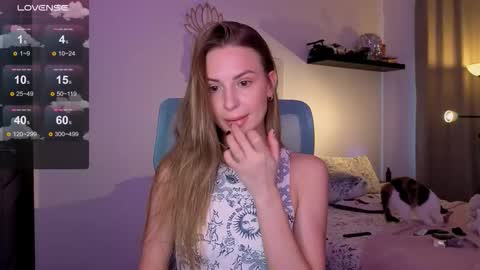 Snapshot of f1oraa chatting on March 2, 11:39 am if you dont have fansly account yet use this link to registration online show from March 2, 11:39 am