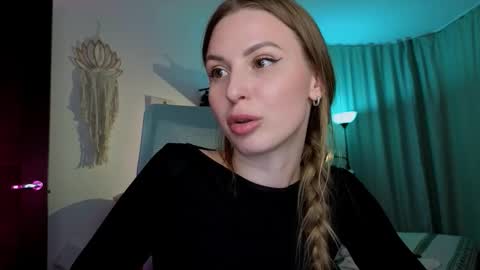 Snapshot of f1oraa chatting on March 9, 4:11 pm if you dont have fansly account yet use this link to registration online show from March 9, 4:11 pm