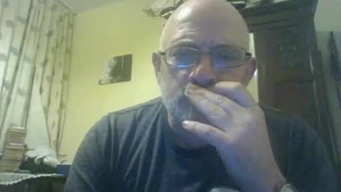 f1zzeek online show from May 3, 11:55 pm