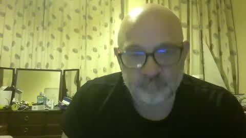 f1zzeek online show from May 19, 10:05 pm
