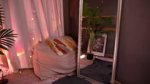 fa1ryforest online show from March 30, 5:41 am