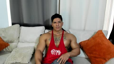 Snapshot of fabian_arango chatting on April 6, 11:33 am Fabian arango online show from April 6, 11:33 am