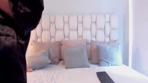 Snapshot of fabiana_rodriguez chatting on February 25, 5:47 pm Fabi online show from February 25, 5:47 pm