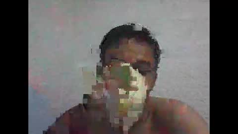 Snapshot of fabiar11 chatting on March 29, 2:22 am R online show from March 29, 2:22 am